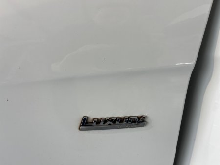 2017 BMW 3 Series - thumbnail 9