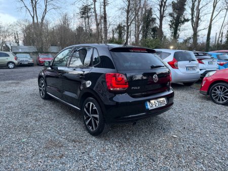 2013 Volkswagen Polo - view 4