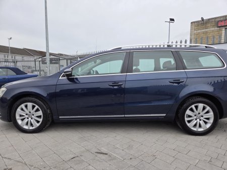 2011 Volkswagen Passat - thumbnail 6