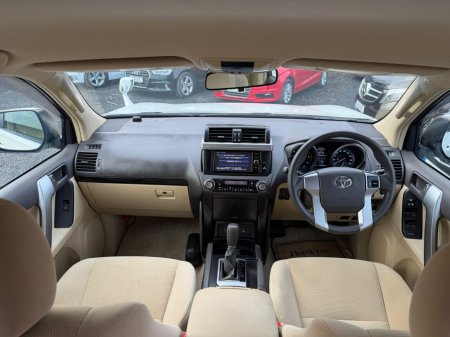 2017 Toyota Landcruiser  thumbnail