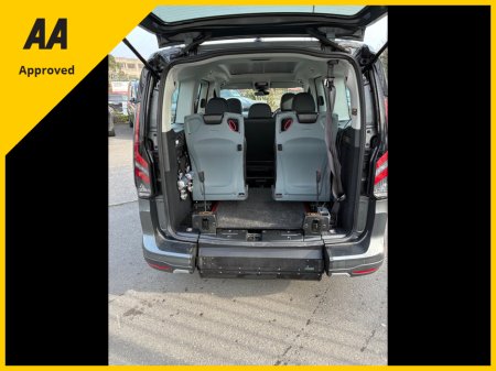 2025 Ford Grand Tourneo Connect - thumbnail 11