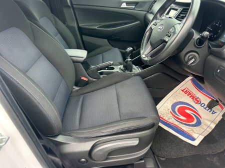 2016 Hyundai Tucson - thumbnail 11