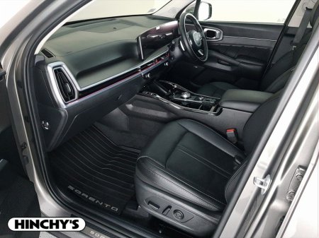 2025 Kia Sorento - view 4