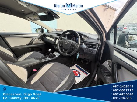 2015 Toyota Avensis LUNA 4DR €9,950 thumbnail