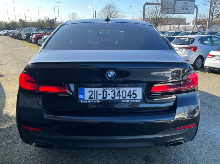 2021 BMW 5 Series - thumbnail 6