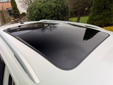 2021 Volkswagen Tiguan - thumbnail 9