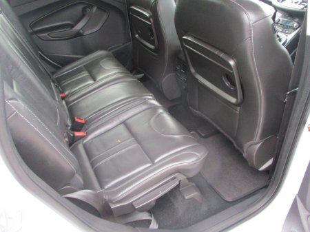 2016 Ford Kuga - thumbnail 12