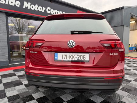 2017 Volkswagen Tiguan - thumbnail 18