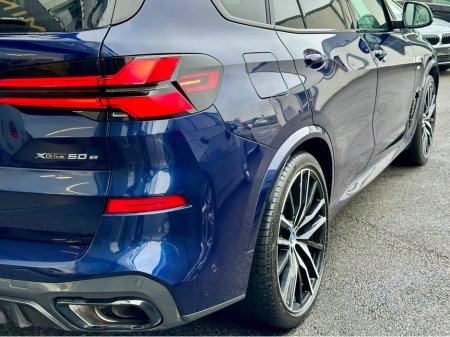 2025 BMW X5 50e *Very High Spec* M SPORT XDRIVE thumbnail