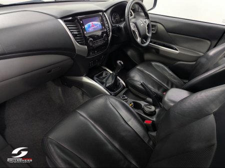 2018 Mitsubishi L200 (182) WARRIOR 2.4 DI-D 4WD €19,508 thumbnail