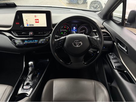 2023 Toyota C-HR HYBRID..Keyless Entry..Apple CarPlay €22,750 thumbnail