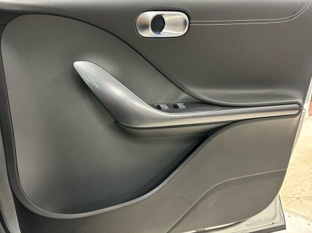 2025 Smart #1 SMART #1 Pro+ Electric Panoramic Sunroof - 360 camera - Reversing Camera - Sports Seats €26,950 thumbnail