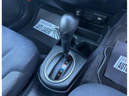 2012 Honda Fit 1.3 CVT HYBRID 88 BHP AUTO €5,450 thumbnail