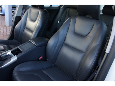 2016 Volvo S60 2.0D4 SE LUXURY PLUS AUTOMATIC // IMMACULATE CONDITION THROUGHOUT // BUY WITH CONFIDENCE AA AND SIMI APPROVED DEALER 2026 // FINANCE ARRANGED // ALL TRADE INS WELCOME // €17,950 thumbnail