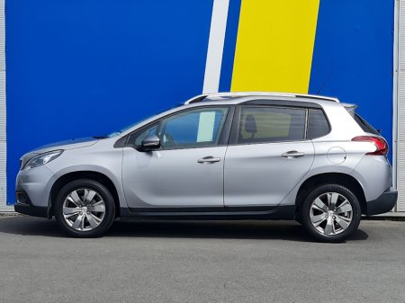 2018 Peugeot 2008 1.2 AUTOMATIC // REVERSE CAMERA // DUAL CLIMATE CONTROL €11,900