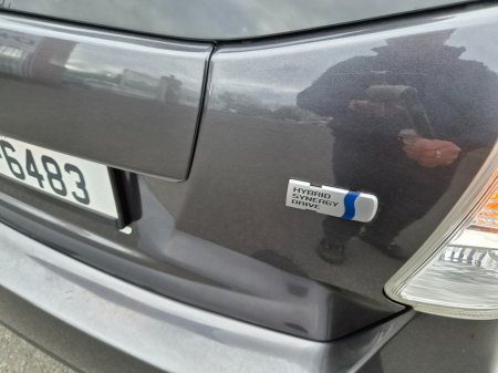 2012 Toyota Prius - thumbnail 27