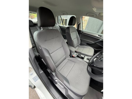 2013 Volkswagen Golf - thumbnail 10