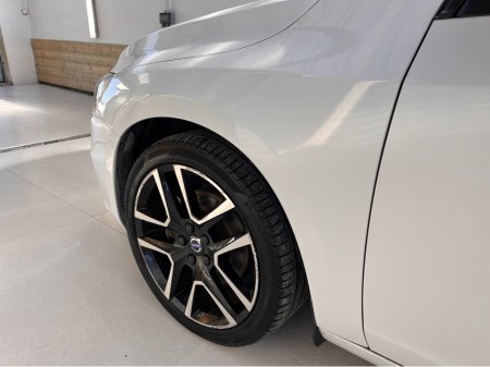 2016 Volvo S60 - thumbnail 10