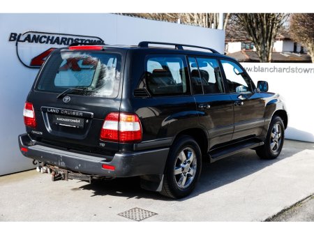 2005 Toyota Landcruiser - thumbnail 4