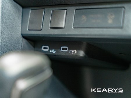 2024 Toyota Yaris Cross 1.5 Hybrid Luna €28,890 thumbnail