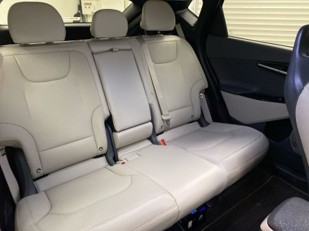 2022 Kia EV6 - thumbnail 10