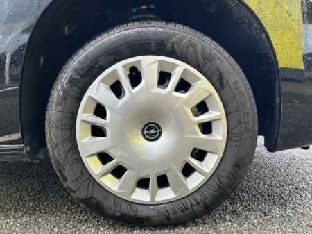 2026 Opel Combo SPORT L1H1-1.5 100PS D-6SP thumbnail