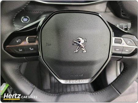 2023 Peugeot 2008 - thumbnail 17