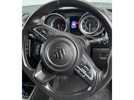 2019 Suzuki Swift - thumbnail 8