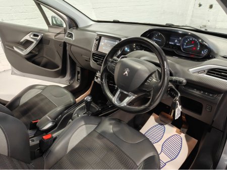 2015 Peugeot 2008 ALLURE 1.2 PURETECH AUTOMATIC €8,250 thumbnail