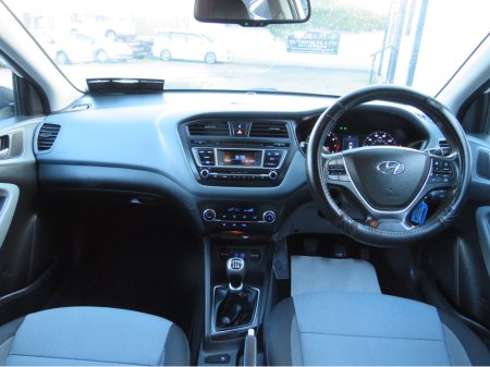 2015 Hyundai i20 - thumbnail 8