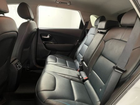 2022 Kia e-Niro - thumbnail 8