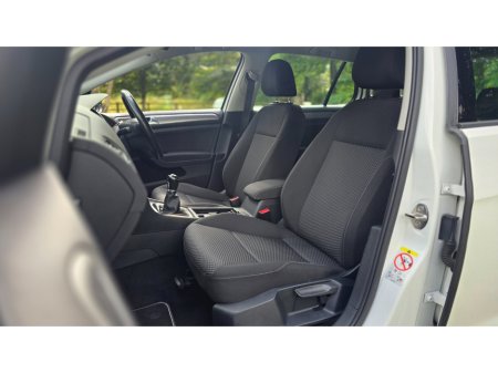 2018 Volkswagen Golf - thumbnail 14