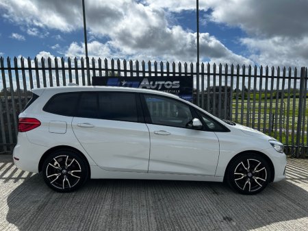 2015 BMW 2 Series Gran Tourer - photo 6