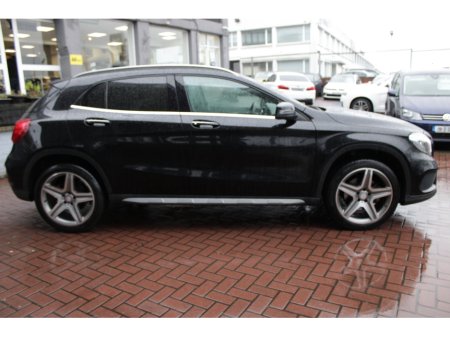 2017 Mercedes-Benz GLA Class GLA220 D 4MATIC AMG-LINE PREMIUM 5DR ESTATE 4 MATIC AUTO //  STUNNING CAR FINISHED IN BLACK // BUY WITH CONFIDENCE AA AND SIMI APPROVED DEALER 2026 // FINANCE ARRANGED // ALL TRADE INS WELCOME // thumbnail