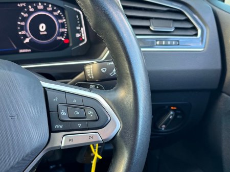 2022 Volkswagen Tiguan PLUG IN HYBRID PETROL 1.4 TSI AUTO PHEV €33,995 thumbnail