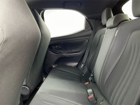 2021 Toyota Yaris - thumbnail 7