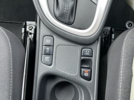 2022 Toyota Yaris - Hybrid - New Generation - Luna Edition - 1.5 - 5dr - Auto - Full Service History - EUR 160 Tax // Remote Central Locking // Front Electric Windows // Rear Electric Windows // Electric Mirrors // Fin €21,599 thumbnail