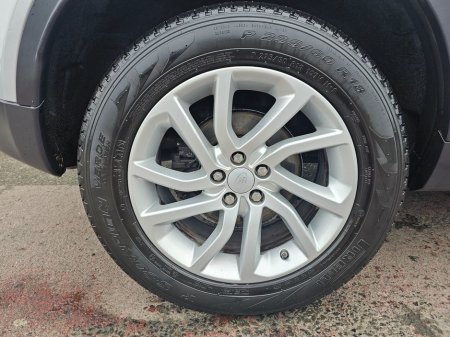 2018 Land Rover Discovery Sport - thumbnail 28