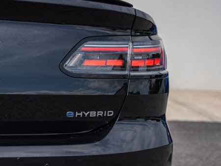 2024 Volkswagen Arteon - view 4