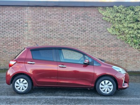 2018 Toyota Yaris AUTOMATIC LOW KMS FINANCE AVAILABLE €11,995 thumbnail