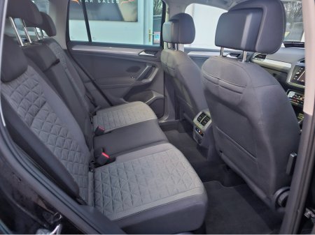 2023 Volkswagen Tiguan - thumbnail 10