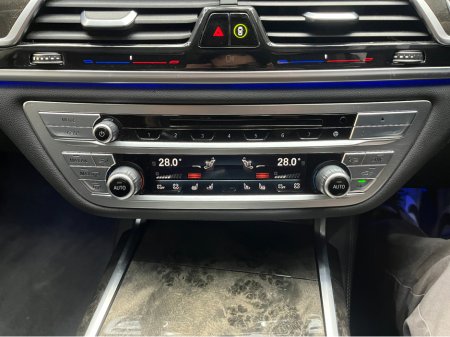 2016 BMW 7 Series - thumbnail 35