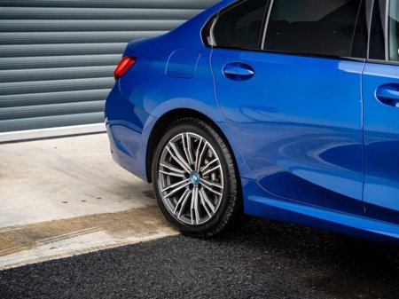 2021 BMW 3 Series 330E M SPORT €27,950 thumbnail