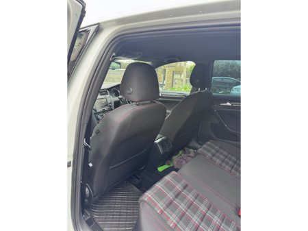 2015 Volkswagen Golf - thumbnail 13