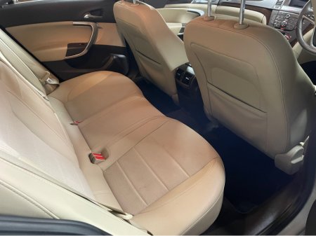 2010 Vauxhall Insignia - thumbnail 10
