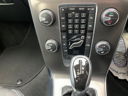 2014 Volvo V40 VOLVO V40 1.6 T4 180 BHP AUTO R-DESIGN // VERY LOW MILEAGE // EXCELLENT CONDIITION // TIMING BELT/WATE PUMP REPLACED // €9,950 thumbnail