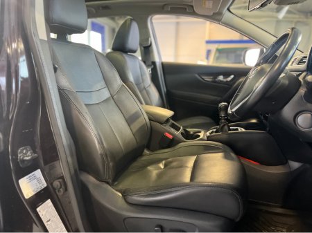 2016 Nissan Qashqai - thumbnail 11