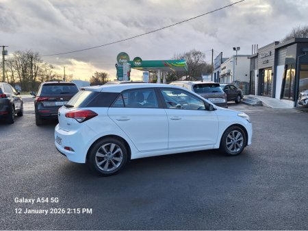 2016 Hyundai i20 1.2 Petrol DELUXE €7,450 thumbnail