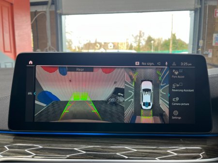 2020 BMW 5 Series - thumbnail 23