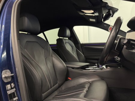 2022 BMW 5 Series - thumbnail 10